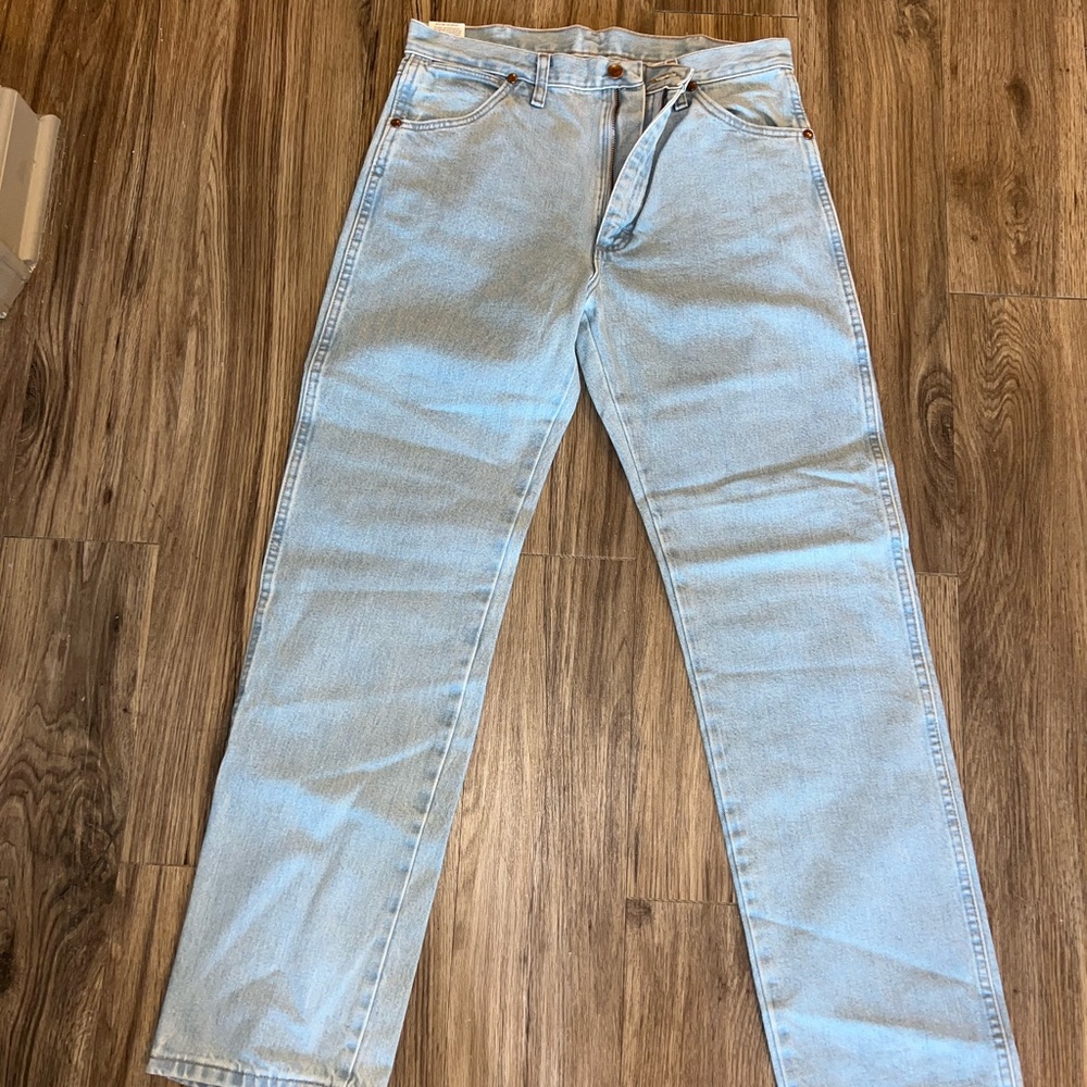 Wrangler Light Washed Cowboy Cut Jeans